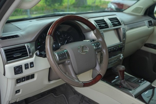 2016 Lexus GX Base - Photo 8