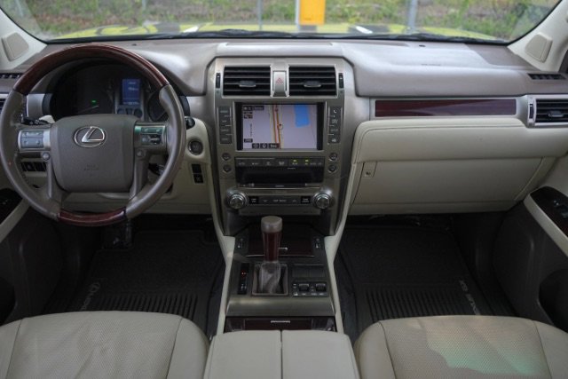 2016 Lexus GX Base - Photo 17