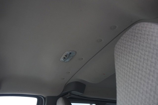 2014 Chevrolet Express Passenger LS - Photo 9
