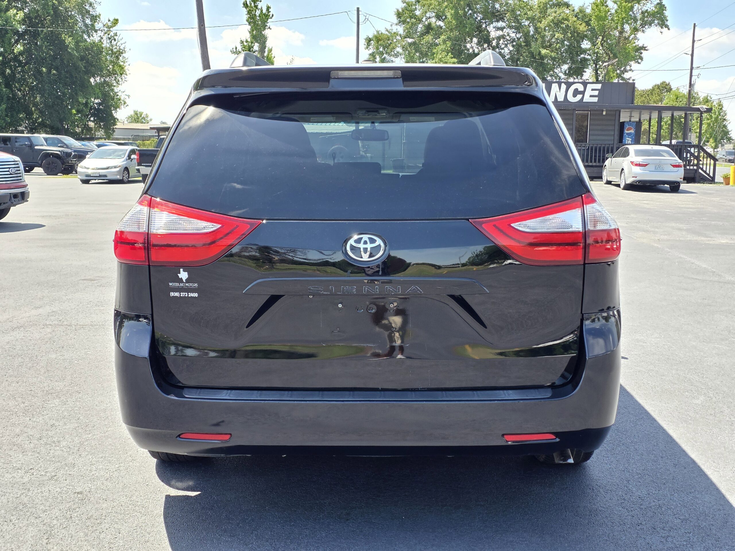2015 Toyota Sienna LE - Photo 6