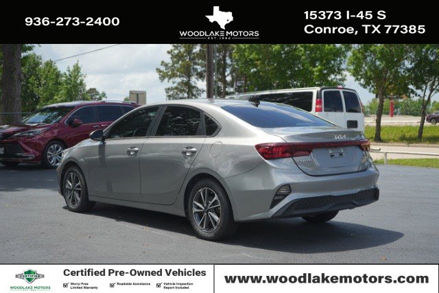 2023 Kia Forte LXS AT's photo