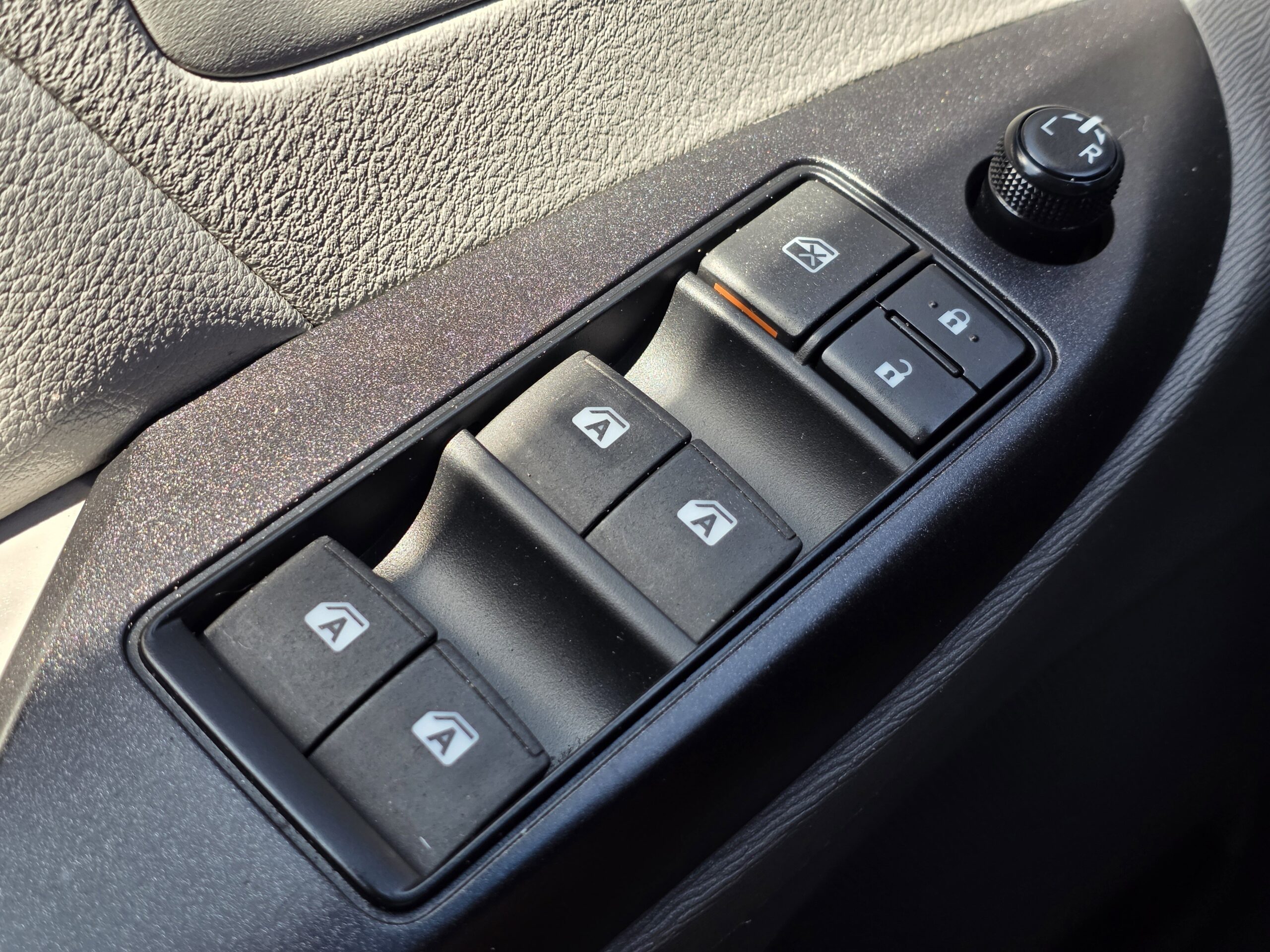 2015 Toyota Sienna LE - Photo 22