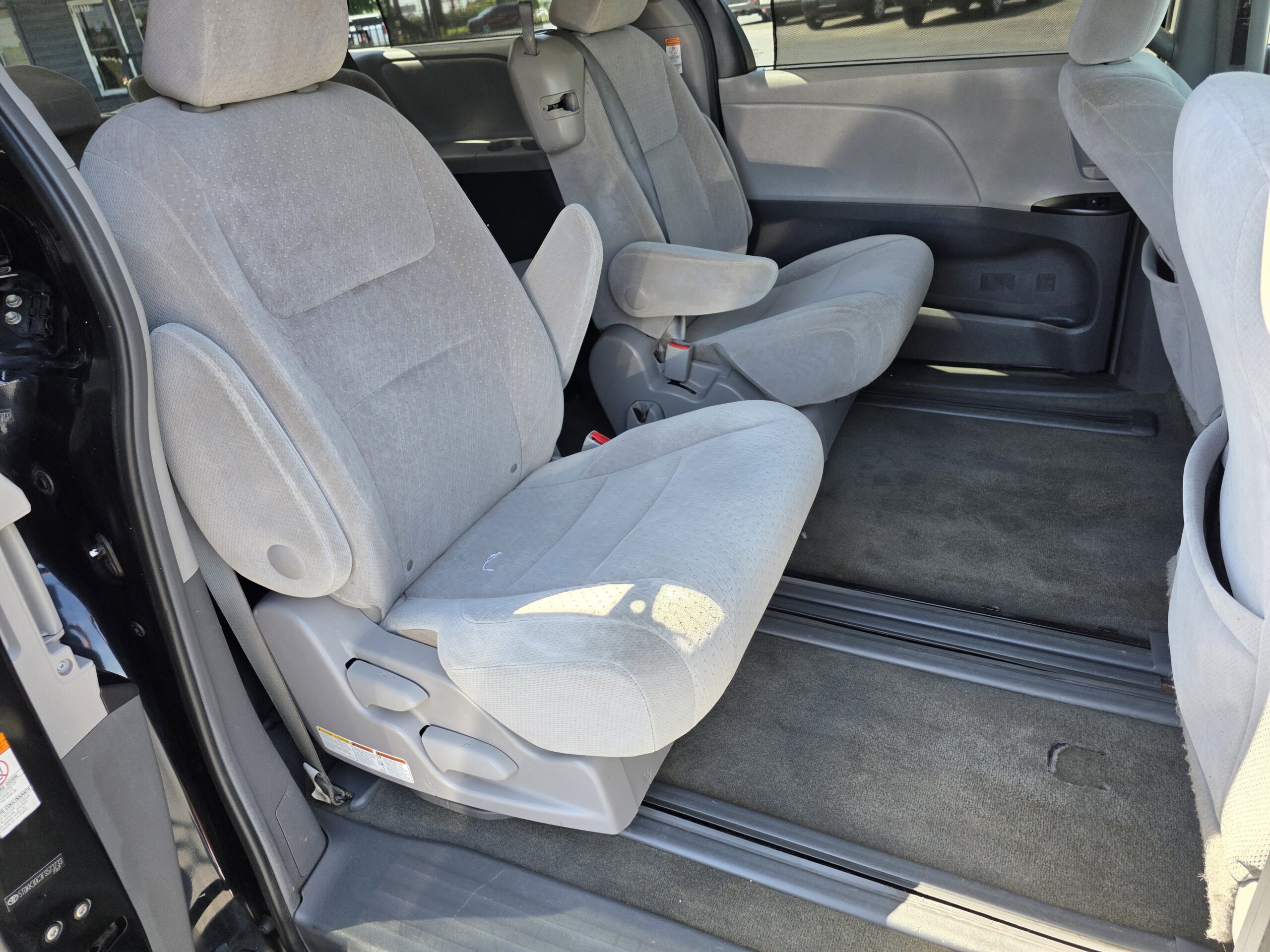 2015 Toyota Sienna LE - Photo 14