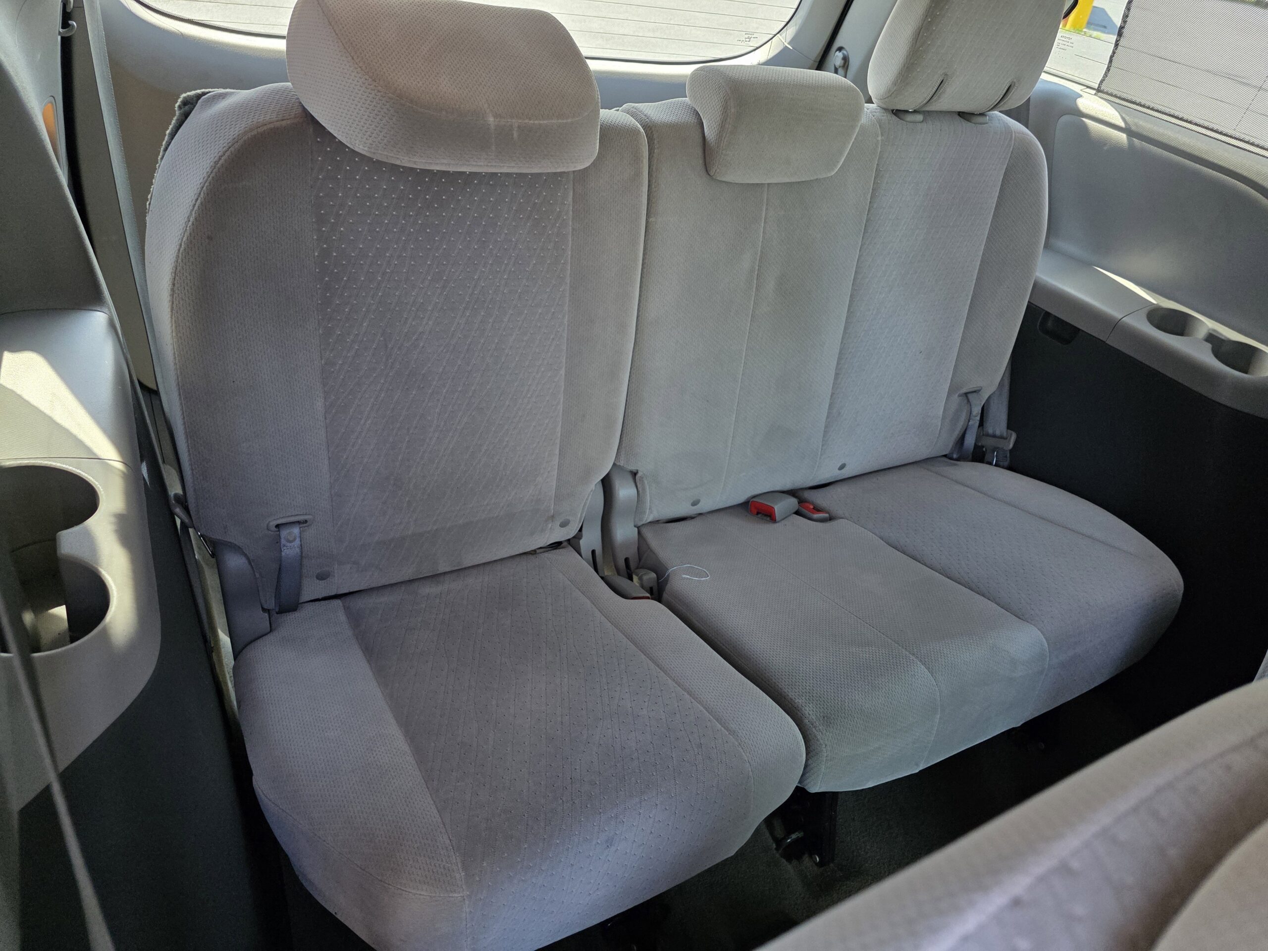 2015 Toyota Sienna LE - Photo 15