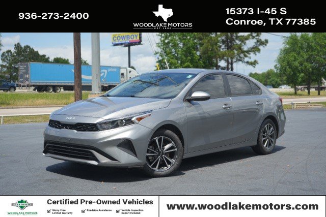 2023 Kia Forte LXS AT's photo