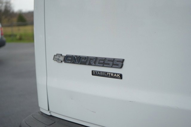 2014 Chevrolet Express Passenger LS - Photo 6
