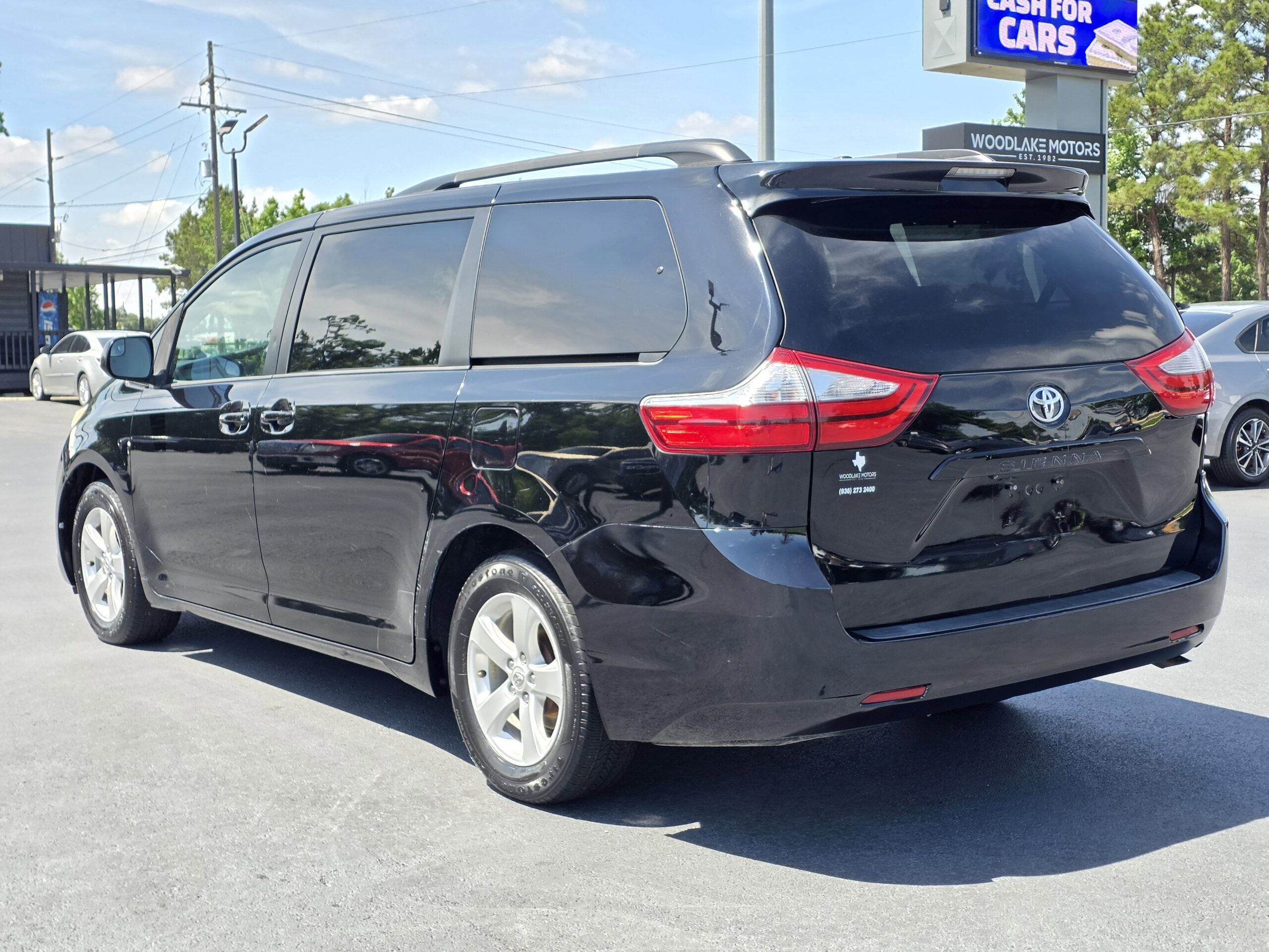 2015 Toyota Sienna LE - Photo 7