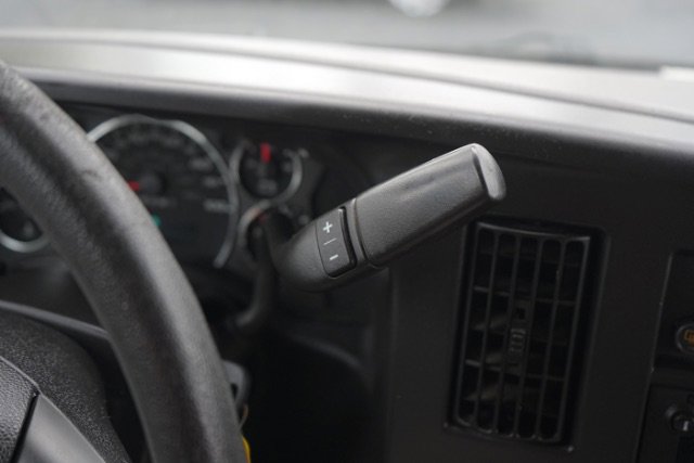 2014 Chevrolet Express Passenger LS - Photo 23