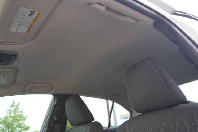2025 Toyota Corolla LE - Photo 10