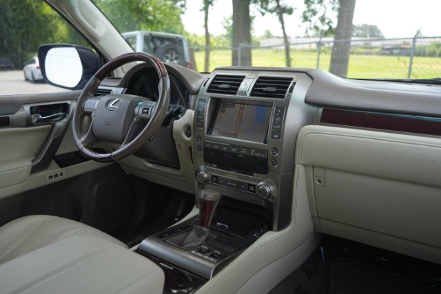 2016 Lexus GX Base - Photo 16