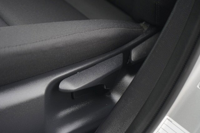 2025 Toyota Corolla LE - Photo 11