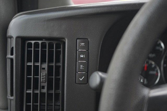 2014 Chevrolet Express Passenger LS - Photo 22