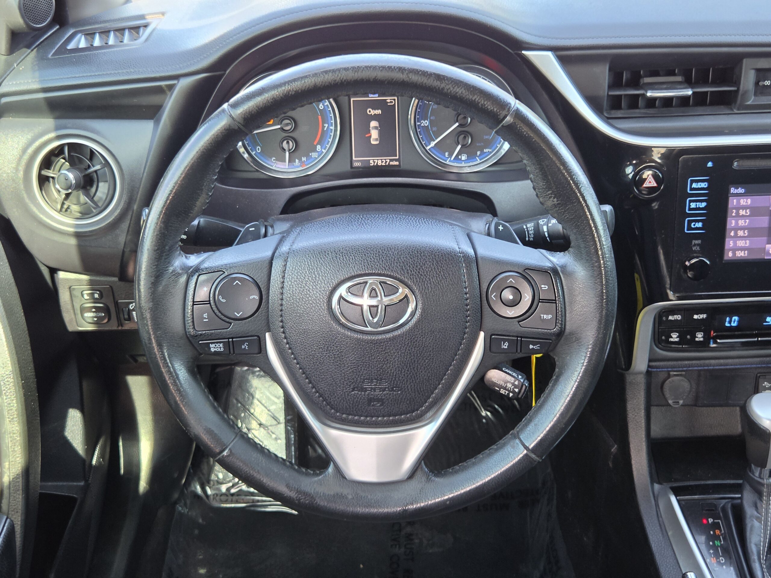 2019 Toyota Corolla SE - Photo 21