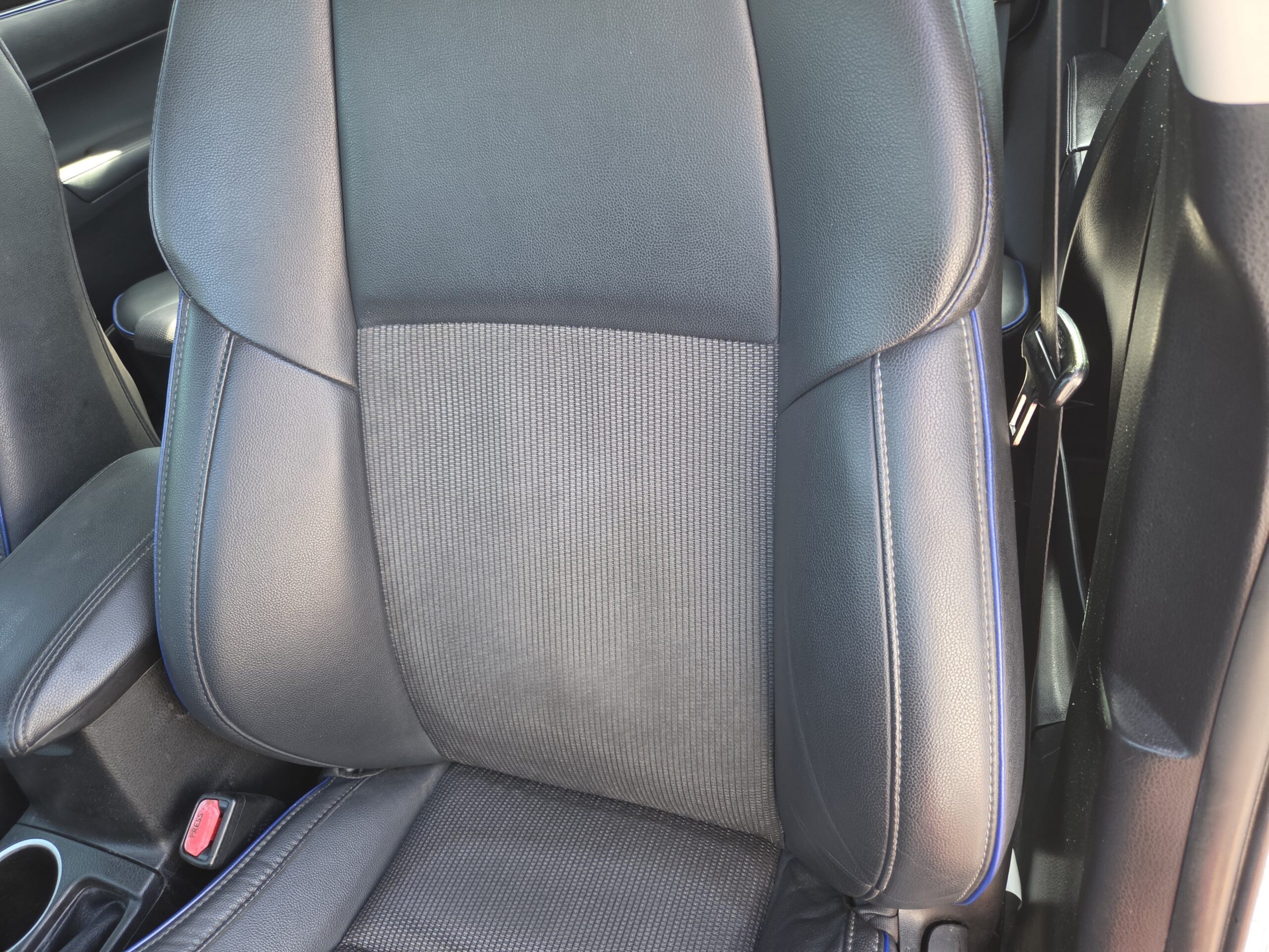 2019 Toyota Corolla SE - Photo 14