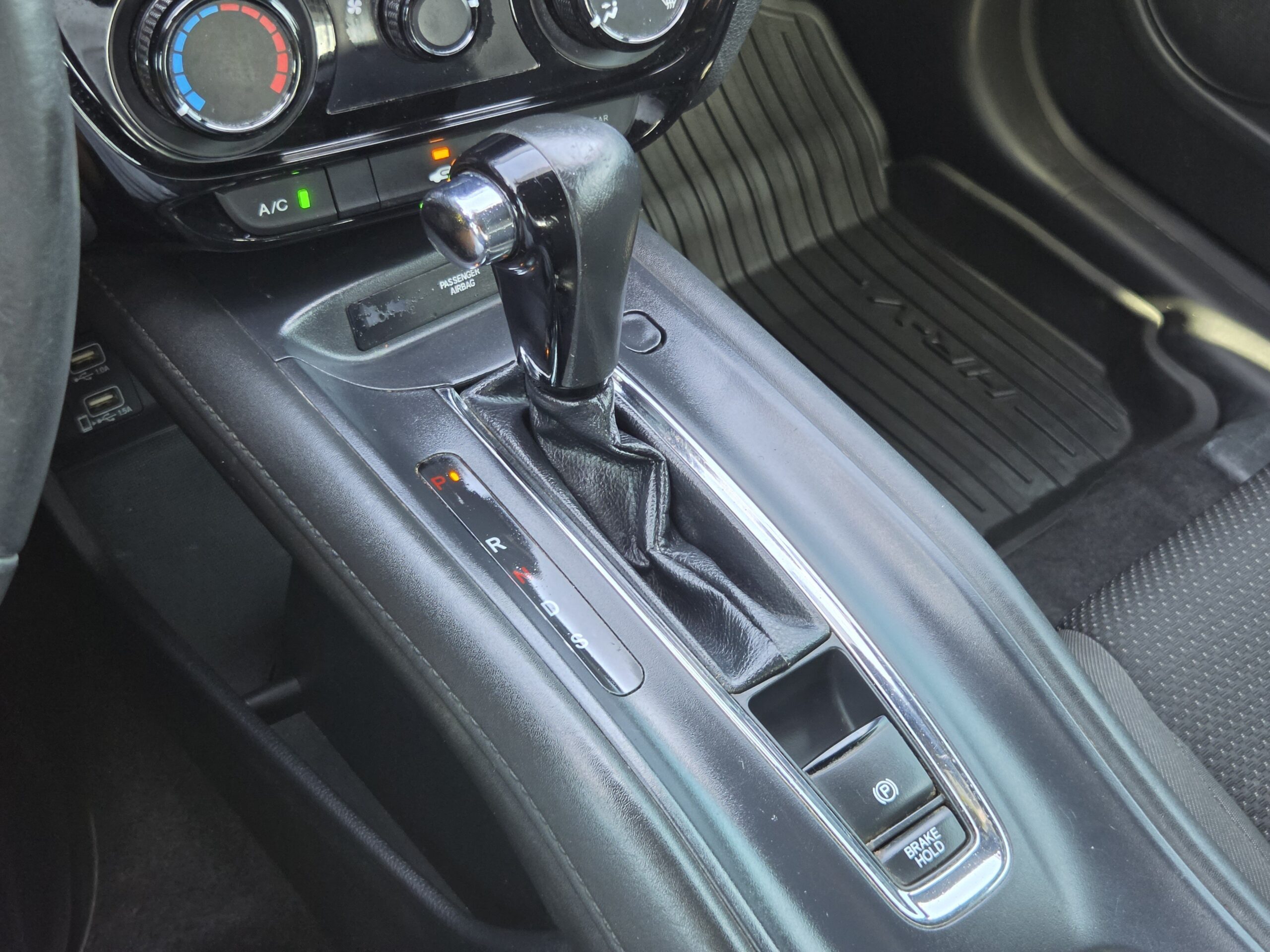 2019 Honda HR-V Sport - Photo 18
