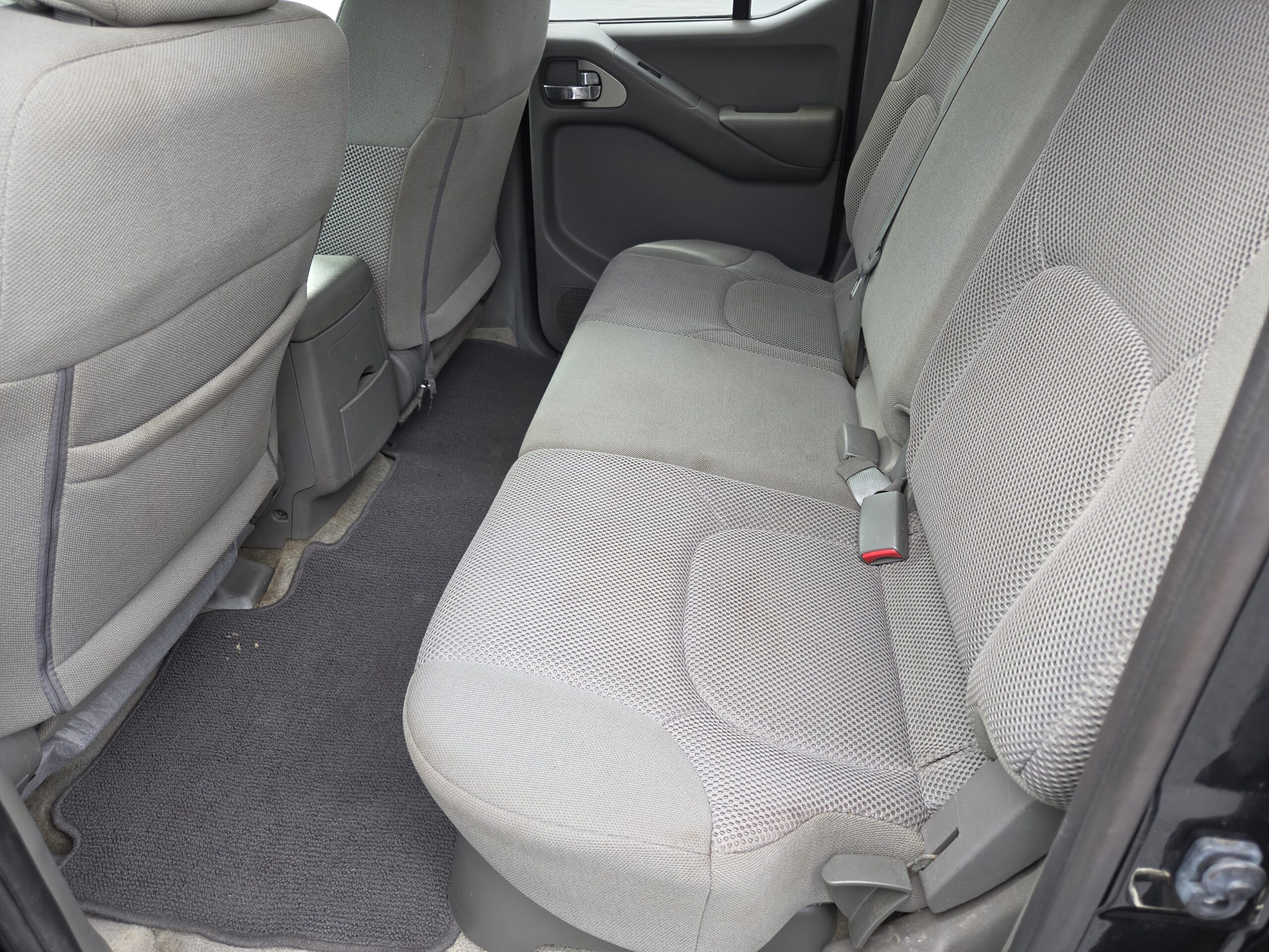 2018 Nissan Frontier SV - Photo 13
